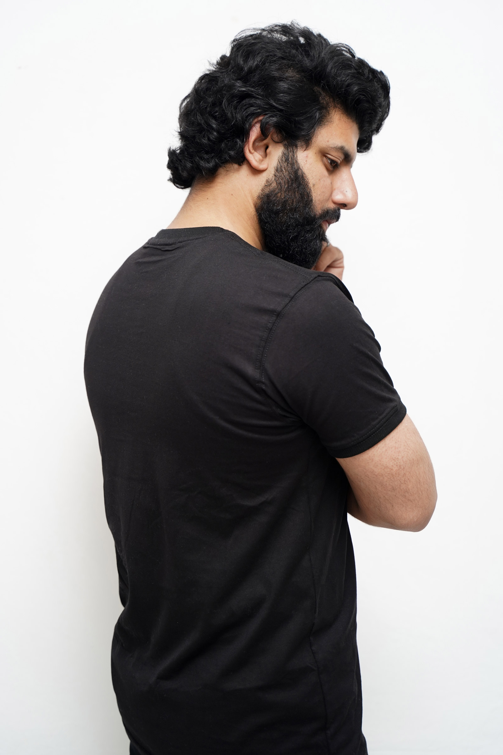 Plain Round Neck T-Shirt Black - Image 4