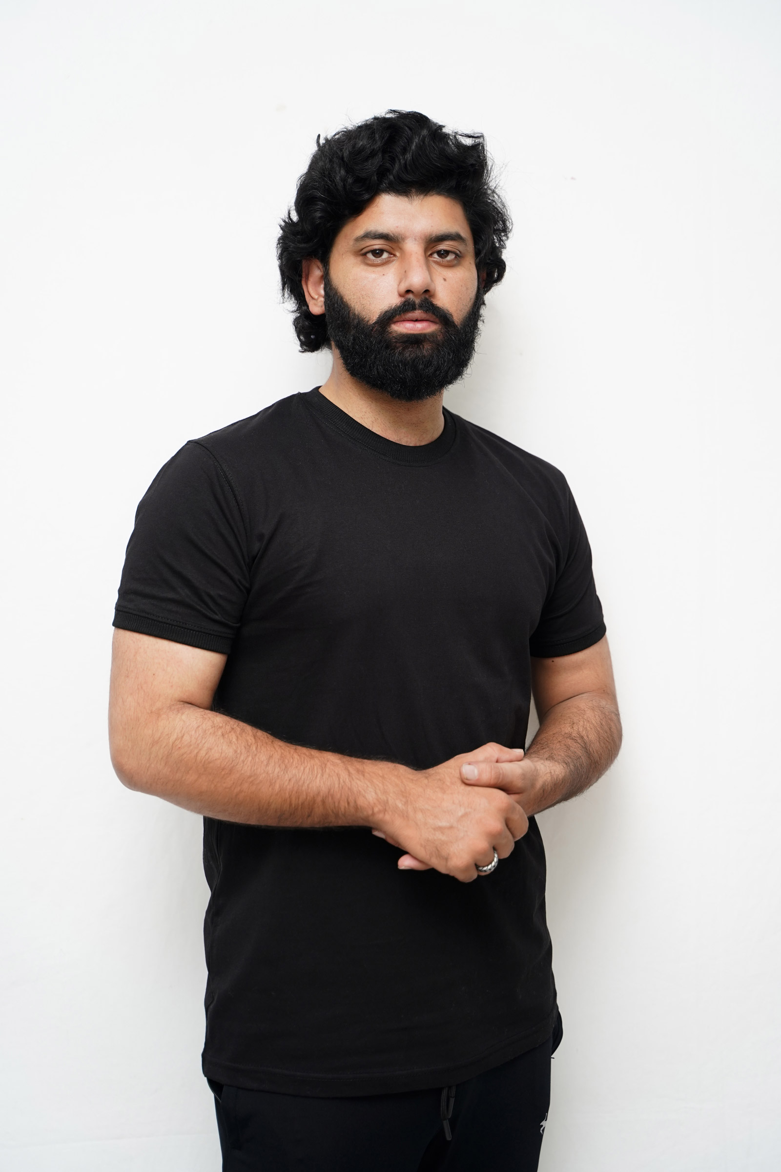 Plain Round Neck T-Shirt Black - Image 2