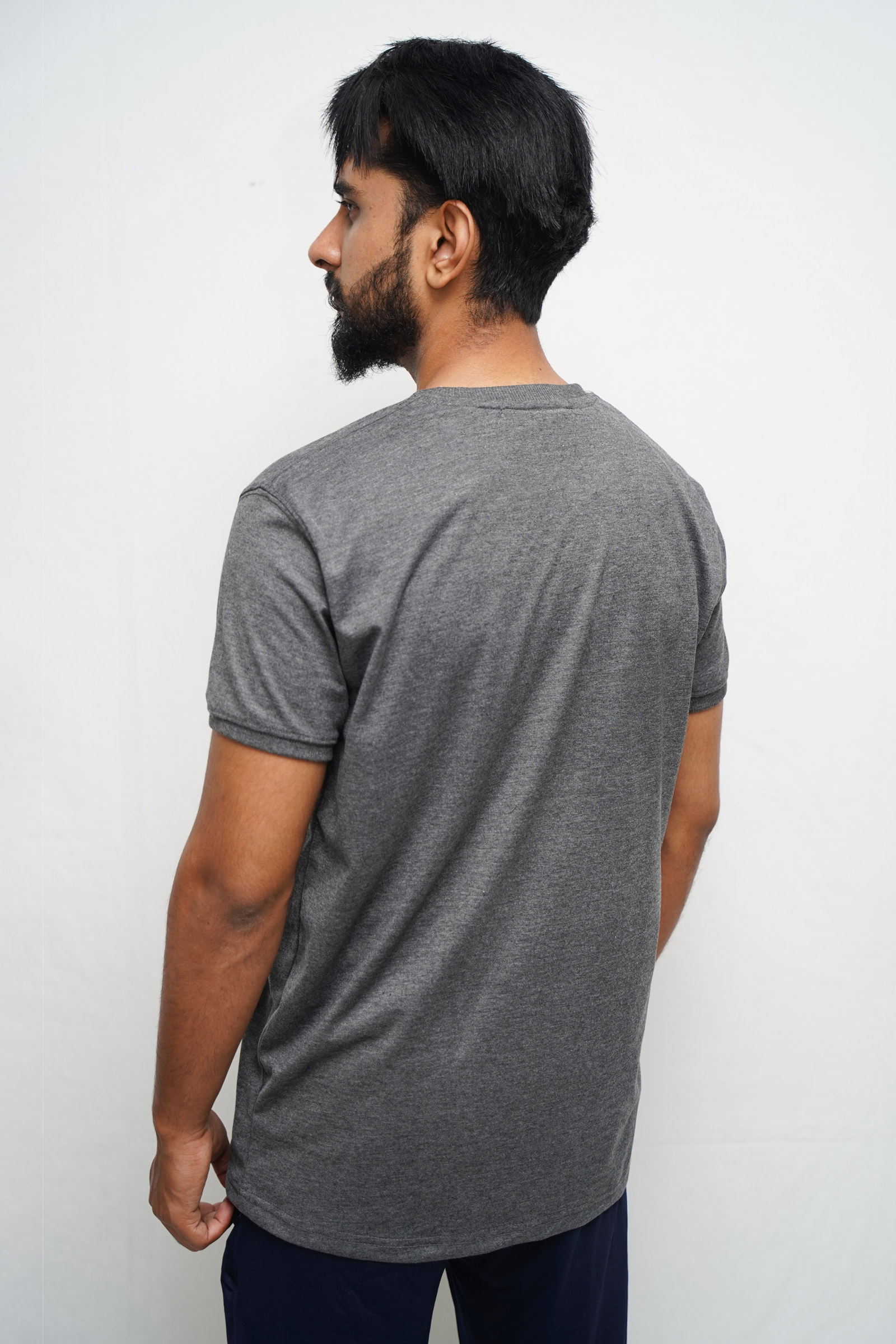 Plain T-Shirt Gray - Image 4