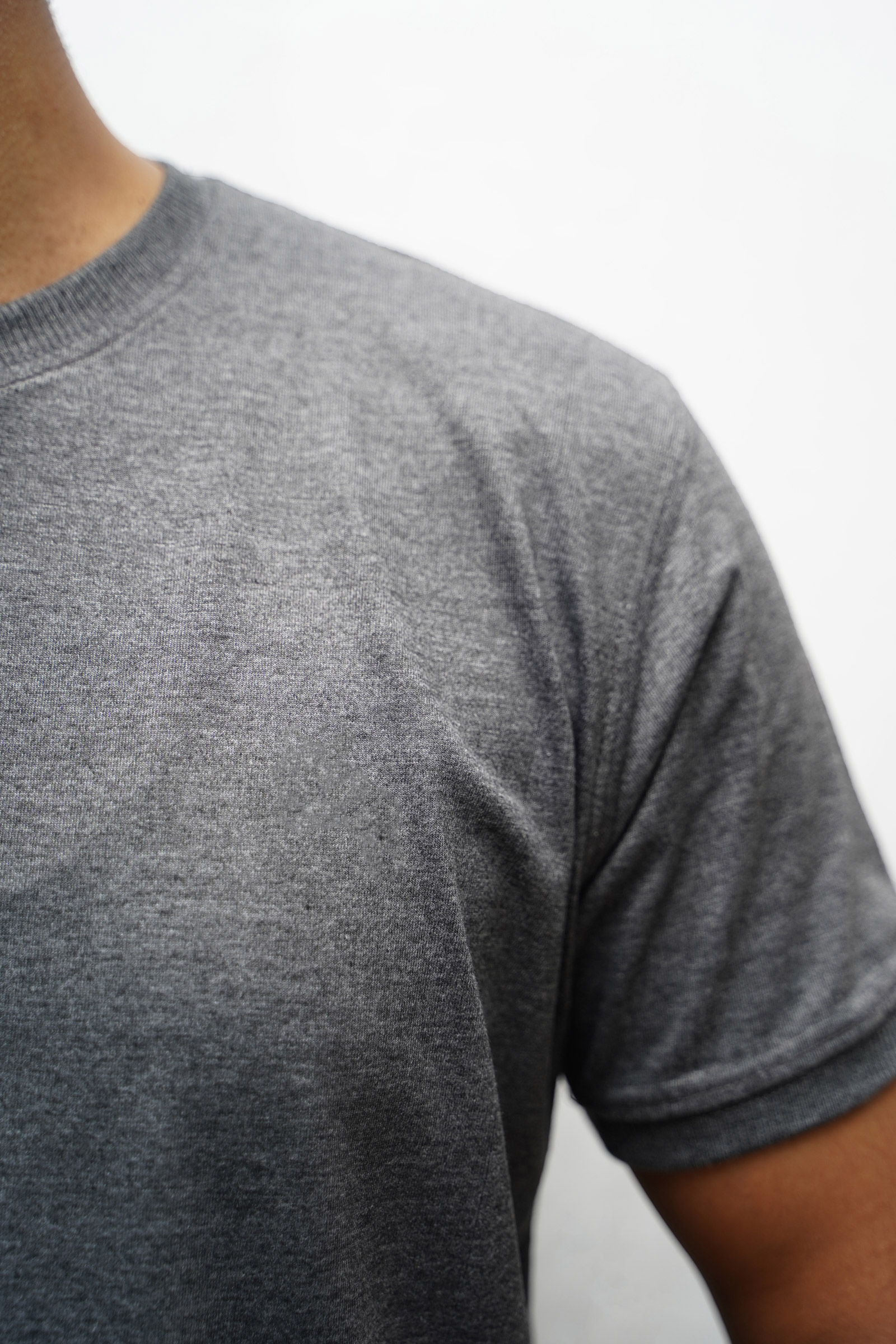 Plain T-Shirt Gray - Image 3